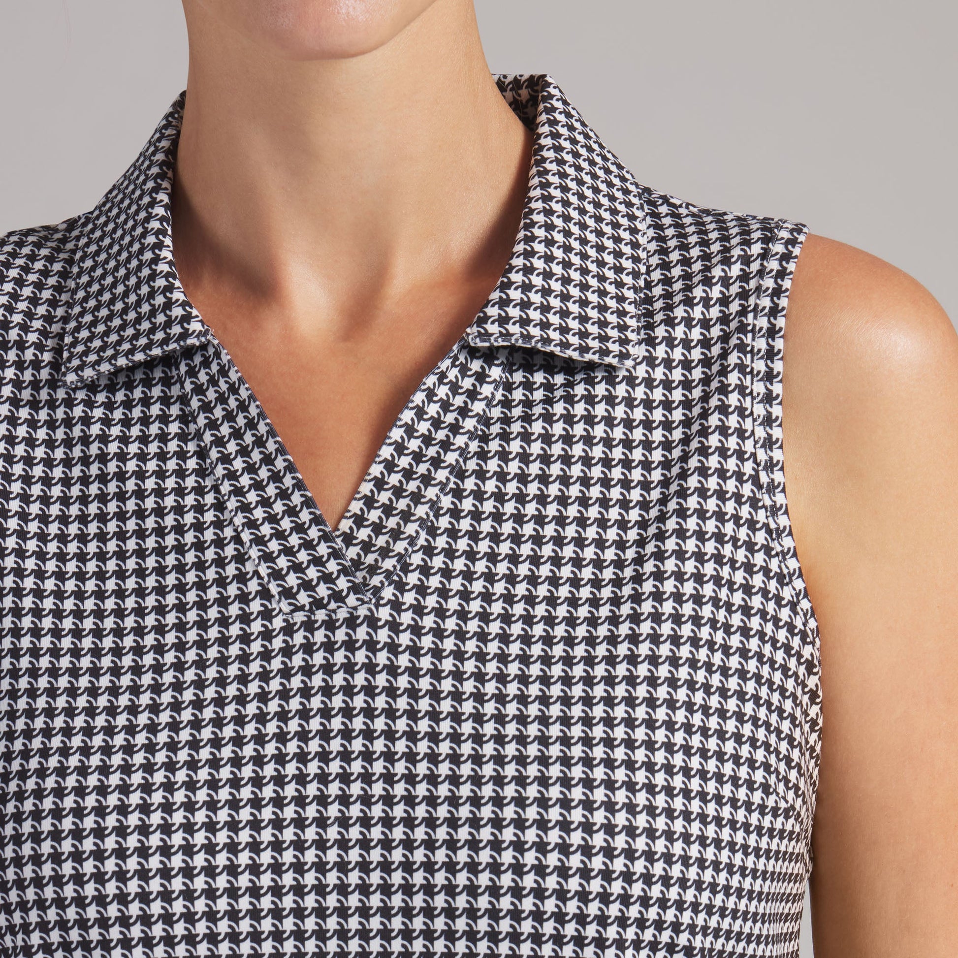 Women's CLOUDSPUN Mono Check Sleeveless Golf Polo
 – PUMA Golf On Sale