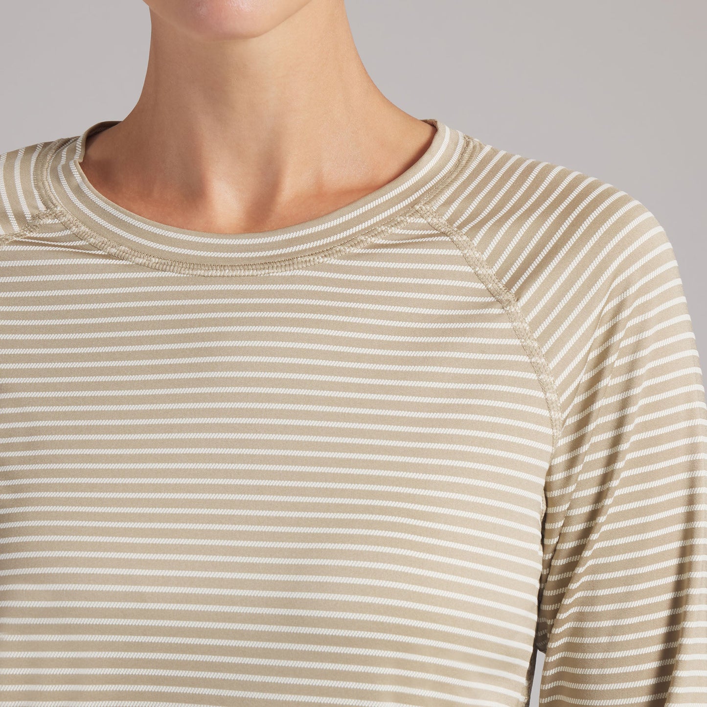 Women's UV Stripe Golf Crewneck
 – PUMA Golf Exclusive Deal